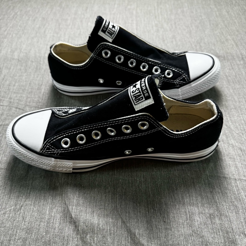 Converse Chucks Slip On - size 8 in women’s or 6 in men’s Made With No Laces - Picture 4 of 11